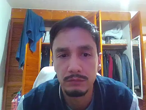 Ginessy online show from 12.21.25