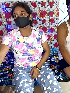 Snapshot of PeaCoooock chatting on 09.17.25 PeaCoooock online show from 09.17.25