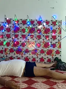 Snapshot of PeaCoooock chatting on 10.21.25 PeaCoooock online show from 10.21.25