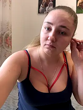 Snapshot of Joannakiss chatting on 11.12.25 Joannakiss online show from 11.12.25