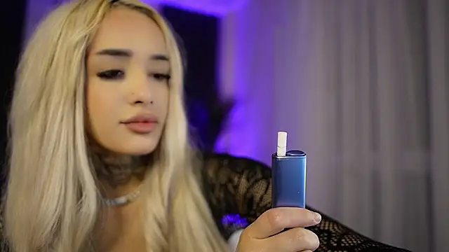 Snapshot of blondie_muller chatting on 02.10.26 blondie muller online show from 02.10.26