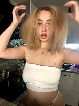 Kitty Katrine online show from 12.04.25