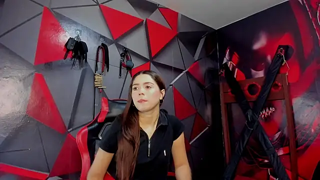 Hana and Zeta online show from 09.30.25