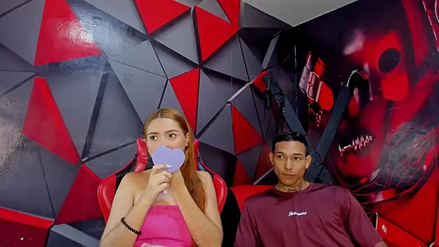 Hana and Zeta online show from 12.04.25