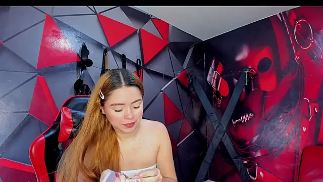 Hana and Zeta online show from 02.03.26