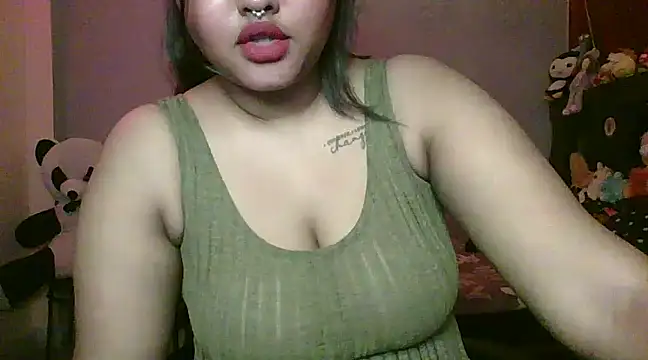 Your-love-12 online show from 02.17.25