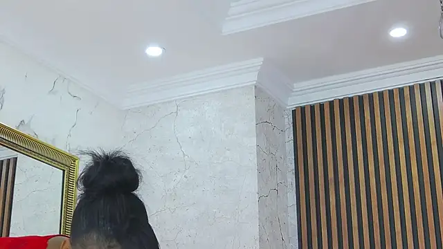 VanessaGlenn online show from 10.18.25