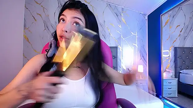 pettit courtny online show from 03.03.25