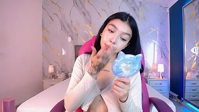 pettit courtny online show from 03.05.25