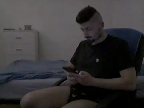 Snapshot of Hkl95555 chatting on 09.27.25 Hkl95555 online show from 09.27.25