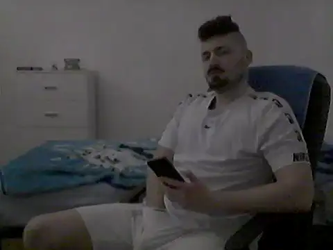 Snapshot of Hkl95555 chatting on 10.01.25 Hkl95555 online show from 10.01.25