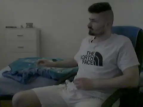 Snapshot of Hkl95555 chatting on 10.02.25 Hkl95555 online show from 10.02.25