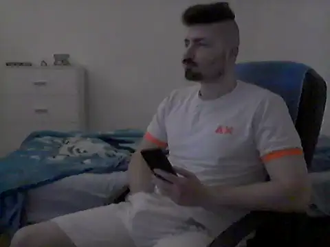 Snapshot of Hkl95555 chatting on 10.05.25 Hkl95555 online show from 10.05.25