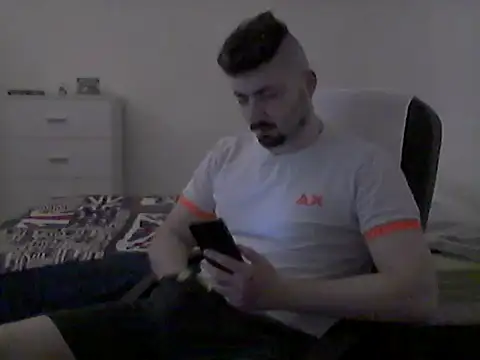 Snapshot of Hkl95555 chatting on 10.14.25 Hkl95555 online show from 10.14.25