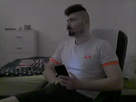 Snapshot of Hkl95555 chatting on 10.15.25 Hkl95555 online show from 10.15.25