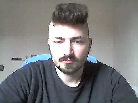 Snapshot of Hkl95555 chatting on 10.30.25 Hkl95555 online show from 10.30.25