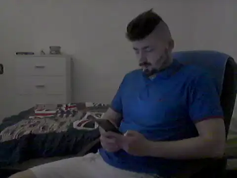 Snapshot of Hkl95555 chatting on 11.02.25 Hkl95555 online show from 11.02.25