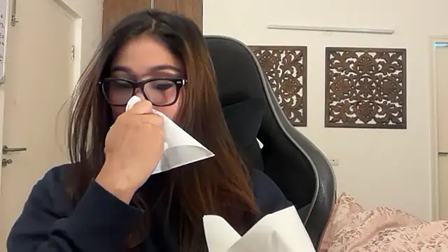 Snapshot of GoddessAnna chatting on 11.26.25 GoddessAnna online show from 11.26.25