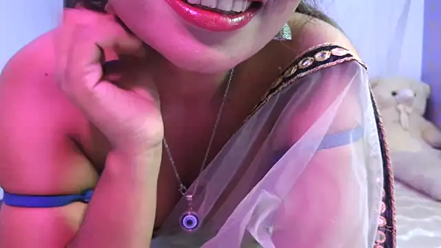 julika online show from 09.19.25