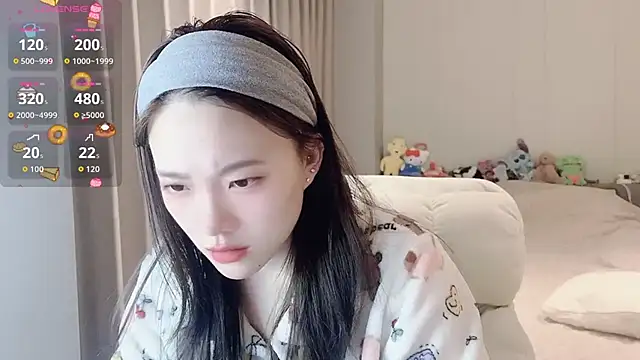 qiqi-666 online show from 02.06.26