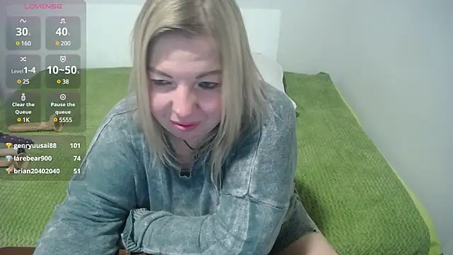 Snapshot of MARGARET_gem chatting on 02.13.25 MARGARET gem online show from 02.13.25