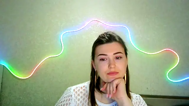 Snapshot of SeductiveTati chatting on 04.22.26 SeductiveTati online show from 04.22.26