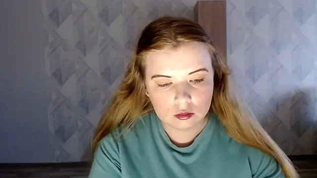 Snapshot of Melina_Hot9 chatting on 05.12.26 Melina Hot9 online show from 05.12.26