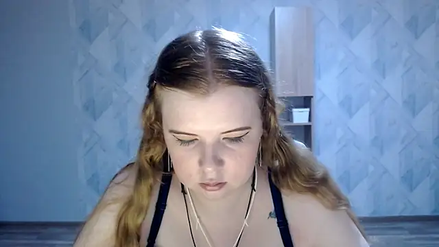 Snapshot of Melina_Hot9 chatting on 05.19.26 Melina Hot9 online show from 05.19.26