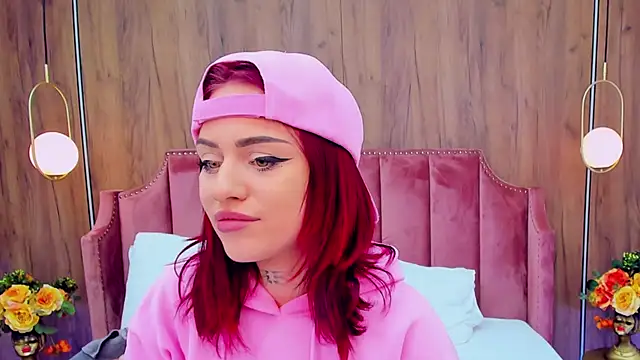 Snapshot of AmyRider chatting on 11.09.25 AmyRider online show from 11.09.25