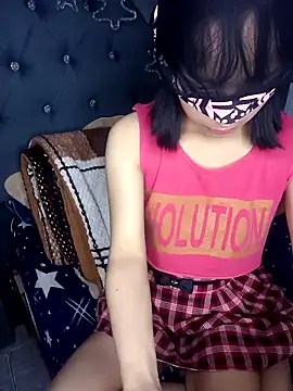 Snapshot of PequeArely chatting on 01.20.25 PequeArely online show from 01.20.25