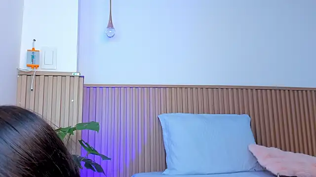 zoe rivers online show from 12.13.24