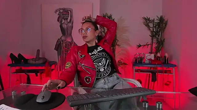 lilith-deveraux online show from 02.03.25