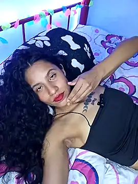 Snapshot of Karii-R chatting on 12.06.24 Karii-R online show from 12.06.24