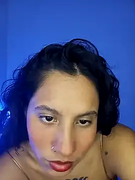 Snapshot of Karii-R chatting on 12.08.24 Karii-R online show from 12.08.24