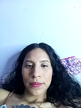 Snapshot of Karii-R chatting on 12.15.24 Karii-R online show from 12.15.24