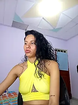 Snapshot of Karii-R chatting on 01.22.25 Karii-R online show from 01.22.25