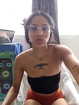 Karii-R online show from 02.04.26