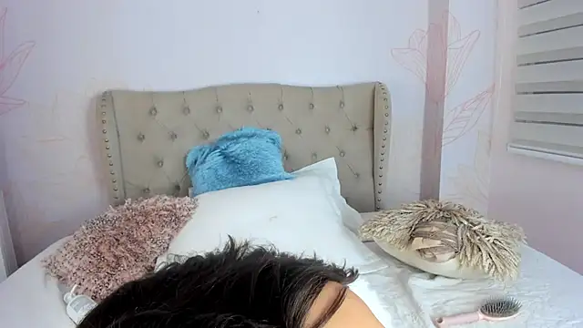 MelissaGrayy online show from 11.19.25