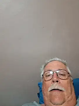 Snapshot of NawtyB1965 chatting on 10.07.25 NawtyB1965 online show from 10.07.25