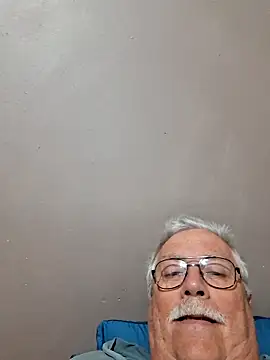 Snapshot of NawtyB1965 chatting on 10.20.25 NawtyB1965 online show from 10.20.25