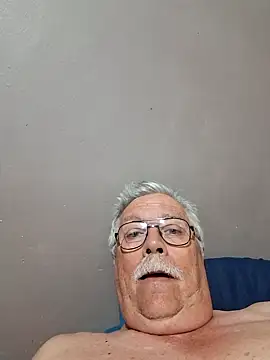 Snapshot of NawtyB1965 chatting on 10.25.25 NawtyB1965 online show from 10.25.25