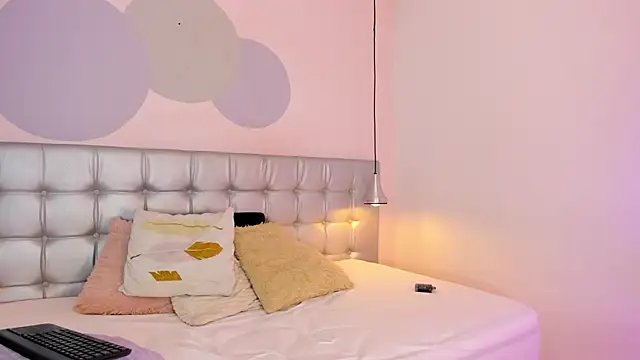 Snapshot of Axel_brunette1 chatting on 02.11.25 Axel brunette1 online show from 02.11.25