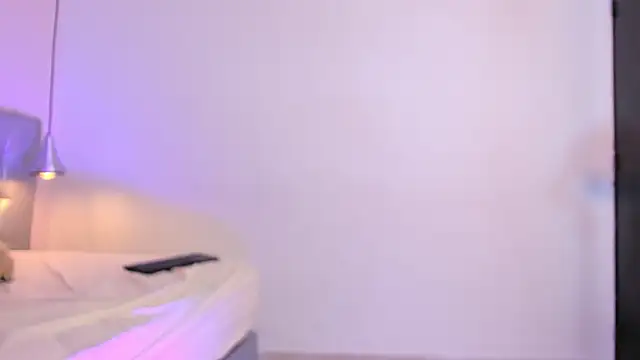 Snapshot of Axel_brunette1 chatting on 02.17.25 Axel brunette1 online show from 02.17.25