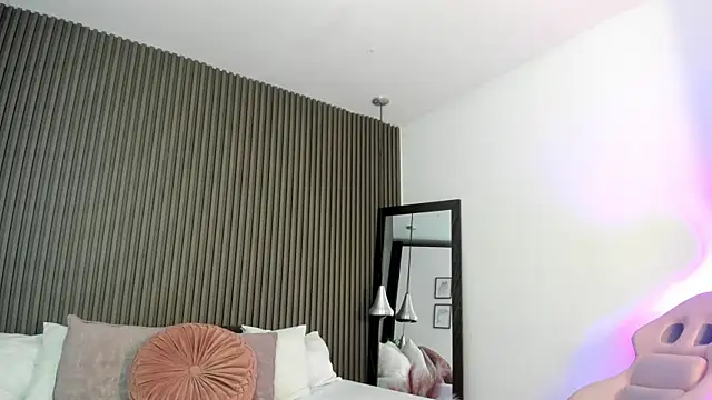 Snapshot of Axel_brunette1 chatting on 09.28.25 Axel brunette1 online show from 09.28.25