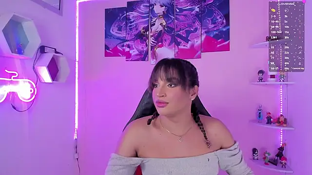 KylieVictoria online show from 12.06.24