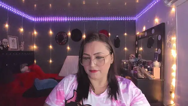 Snapshot of Ivonnee__ chatting on 03.07.25 Ivonnee online show from 03.07.25