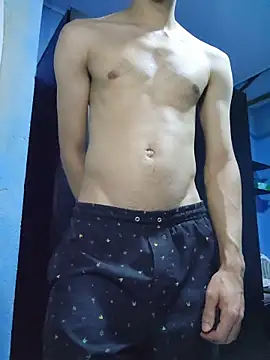 Snapshot of boyminerin00 chatting on 10.12.25 boyminerin00 online show from 10.12.25