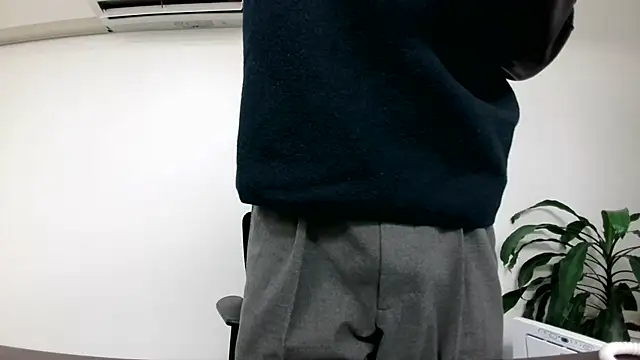 Snapshot of TakuryuJPN chatting on 12.10.24 TakuryuJPN online show from 12.10.24