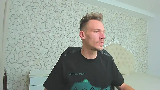 MateoBenjaminX online show from 12.04.24