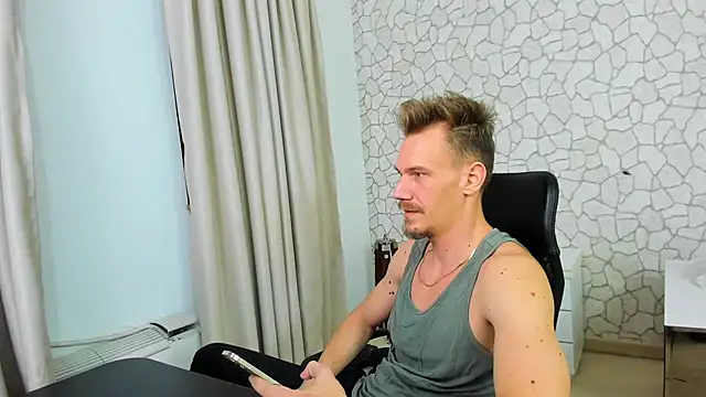 MateoBenjaminX online show from 02.02.25